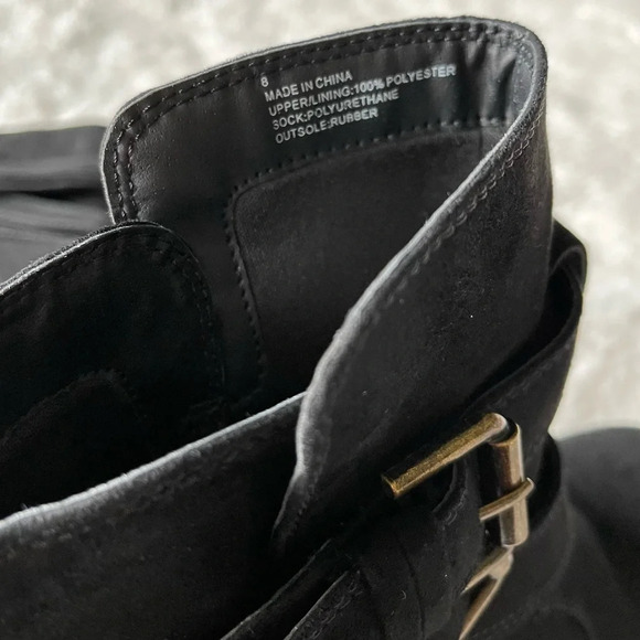 American Eagle Black Faux Suede Buckle Block Heel Ankle Boots 8 Women’s - Picture 8 of 10